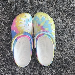 Pastel tie dye crocs
